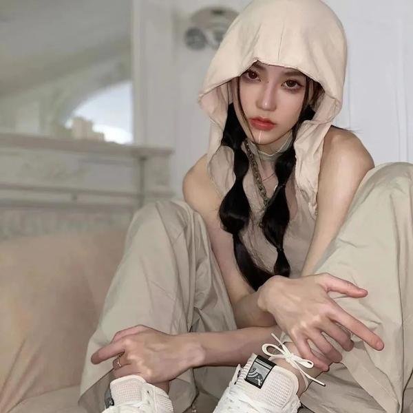 致莱斯利 海报